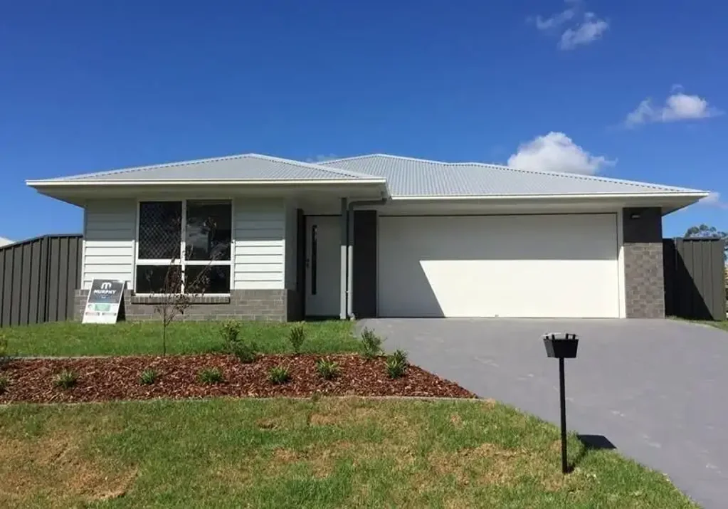 SINGLE LEVEL MODERN HOME