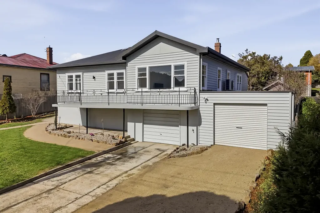 Newstead 3બેડરૂમ A completely renovated home in a coveted location