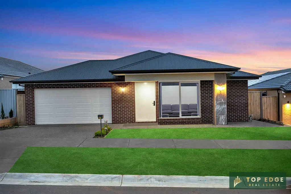 Sunbury 4ห้องนอน LUXE LIVING IN AN ENVIABLE LOCATION !!