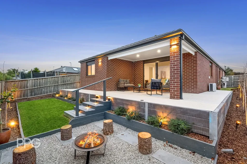 Curlewis 4房  Entertainer’s Haven – Contemporary Comfort