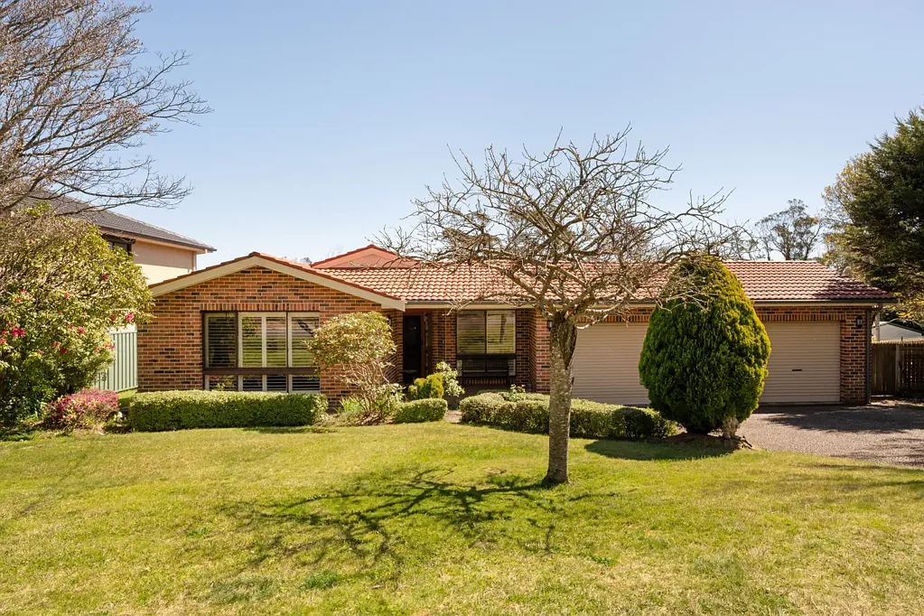 Katoomba 4બેડરૂમ Spacious Family Living on 1,560sqm with Valley Views & Studio