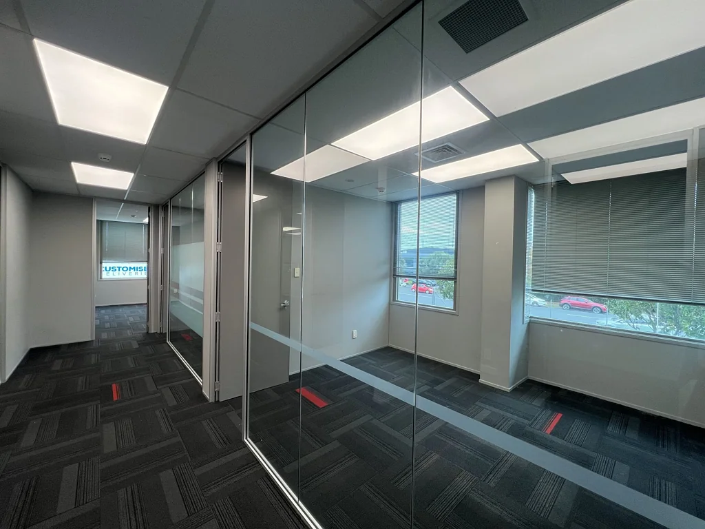 Mangere Airport Oaks Prime: Corner Office Hub