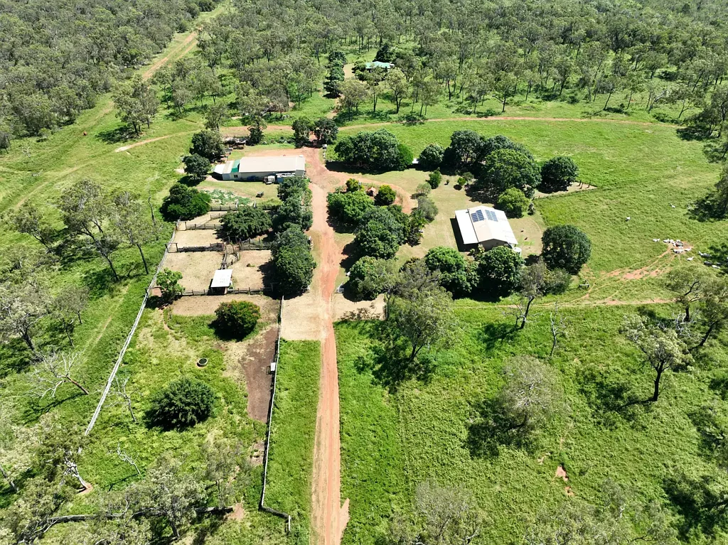 Mount Garnet RELIABLE, FREEHOLD BREEDING or BACKGROUNDING COUNTRY