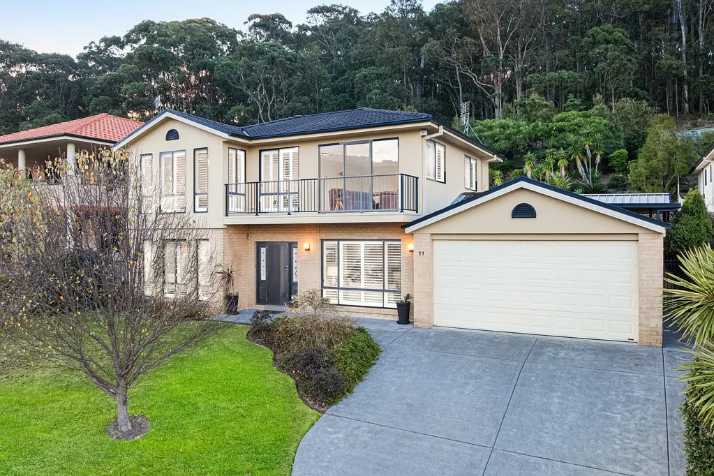 Belmont 5Kwarto Grand Family Home Backing onto Green Point Reserve