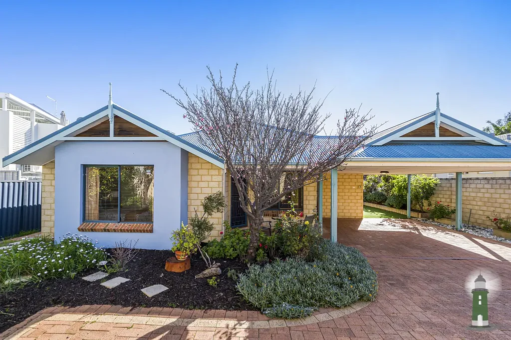 Hamilton Hill 4 Bedroom COVETED BAKER SQUARE PRECINCT