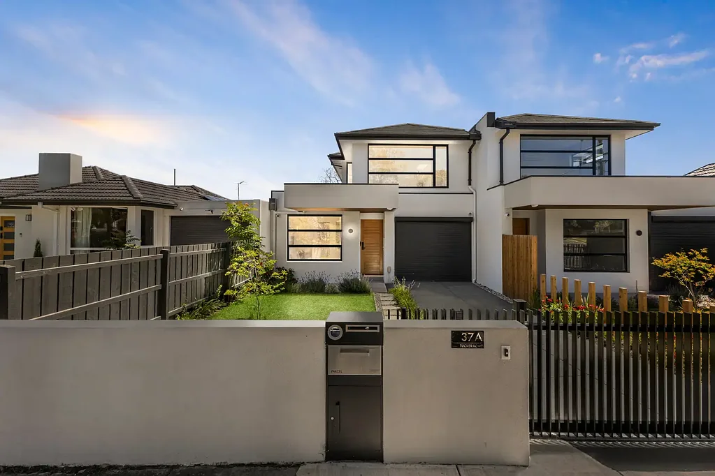 Bentleigh 4 Slaapkamer Architectural Luxury, Family Scale Living
