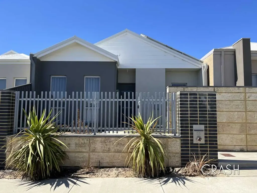 3x2 House in Jindalee with Courtyard.