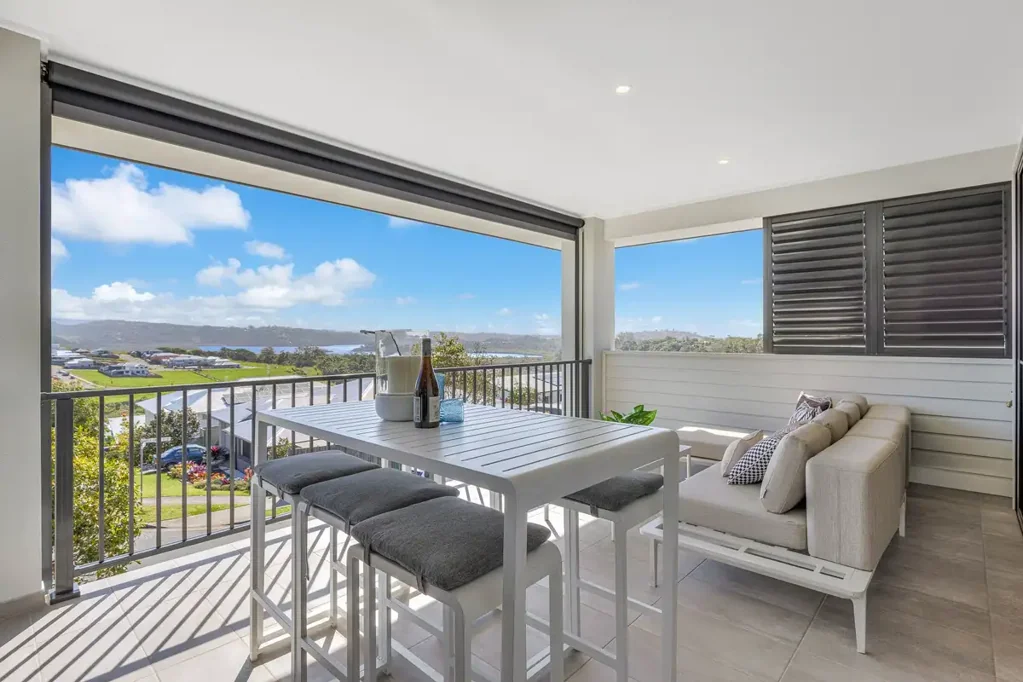 Terranora 5 Bedroom Elevated, Elegant & Enjoying Beautiful Water Views