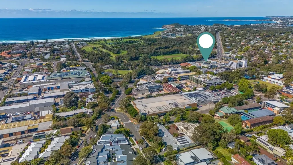 Mona Vale 2 Bedroom Oversized two-level penthouse in the heart of Mona Vale
