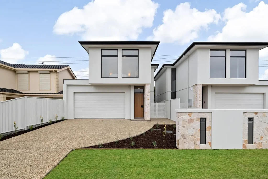 West Lakes Shore 4房  Brand New Executive-Level Home in a Leisure-Loving Locale.