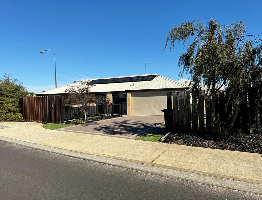 26 Webb Street, Geographe, WA 6280, 4 rūma, 2 rūma horoi, House