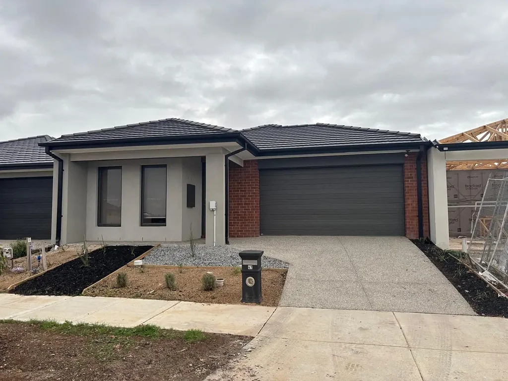 Gorgeous 4-Bedroom, 2-Bath Home with 2-Car Garage