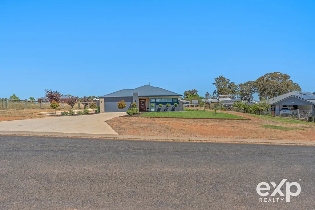43 Argyll Avenue, Bridgetown, WA 6255