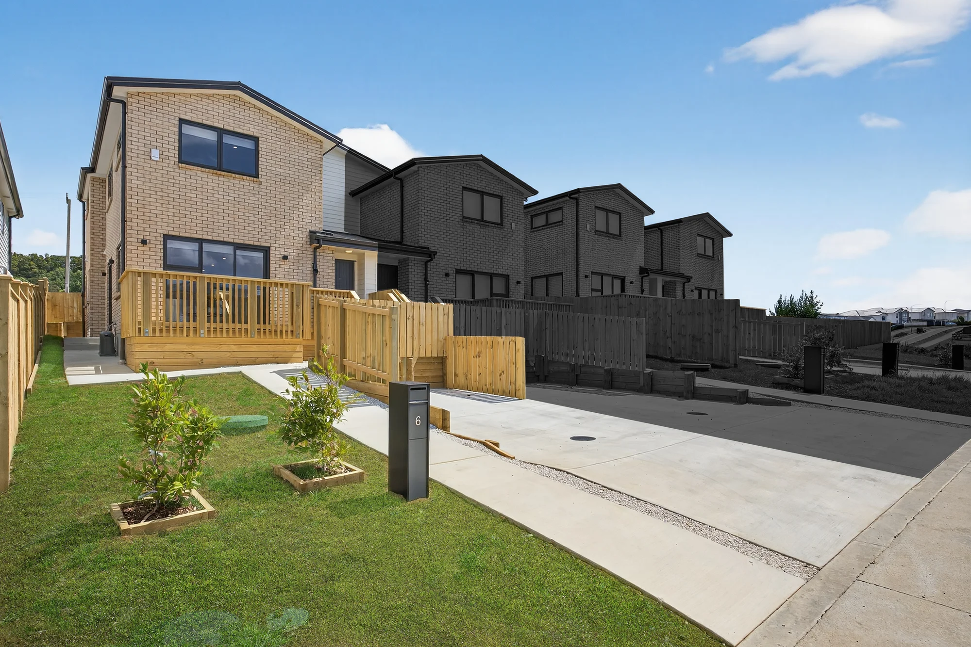 Flat Bush 3房  Prime Location, Ready to Move In