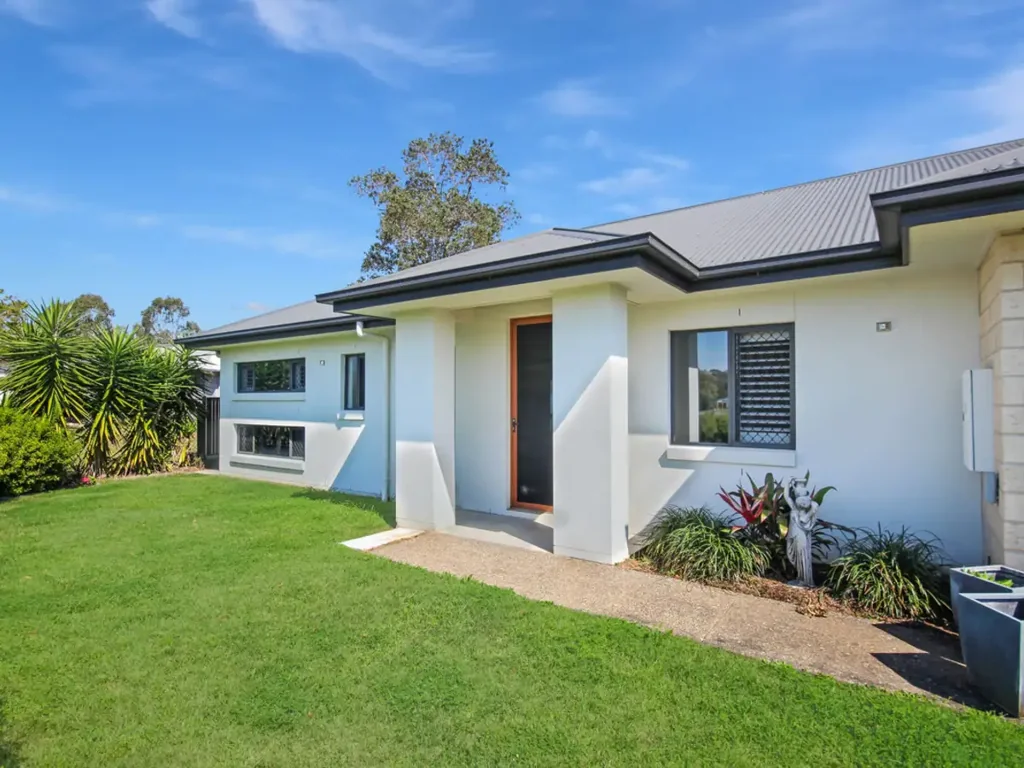 2 Bedroom, 2 Bathroom Granny Flat with 3 Air Cons and All Utilities Included