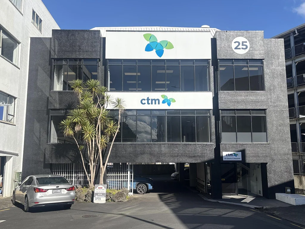 Newmarket  Prominent Standalone Office in Newmarket