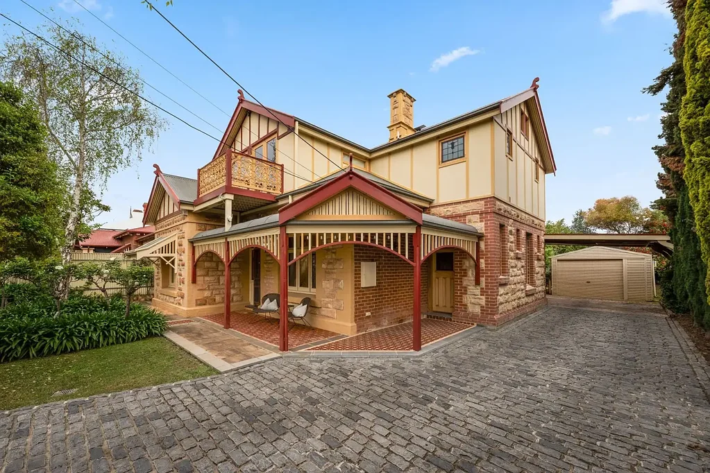 Prospect 5房  FLAWLESS CHARM, LAST-CENTURY PRESENCE - Clever, Forever Family Luxury in a Villa to Remember