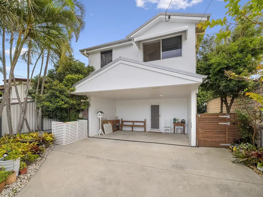 Margate 4chambre Versitile Family Living Just 500m to the Waterfront