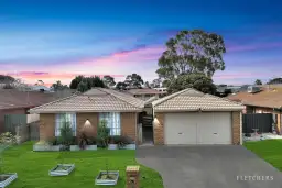 4 Evelyn Close, Melton West