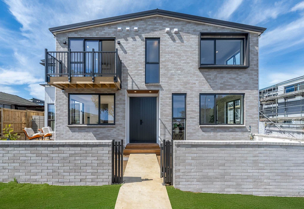Lot 1/3 Jillteresa Crescent, Half Moon Bay, Manukau City, Auckland