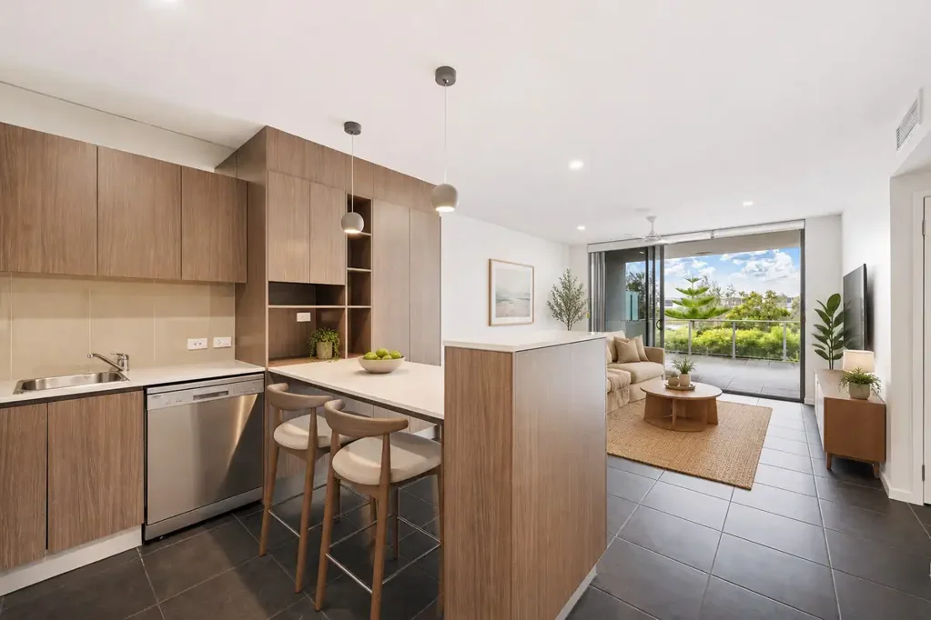 Birtinya 2房  Ground Floor Apartment with Extra Large Waterfront Terrace