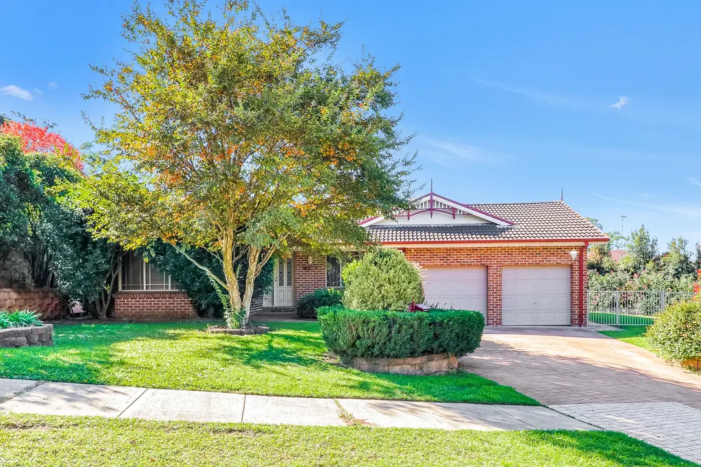 Spacious Family Residence in Glenmore Park