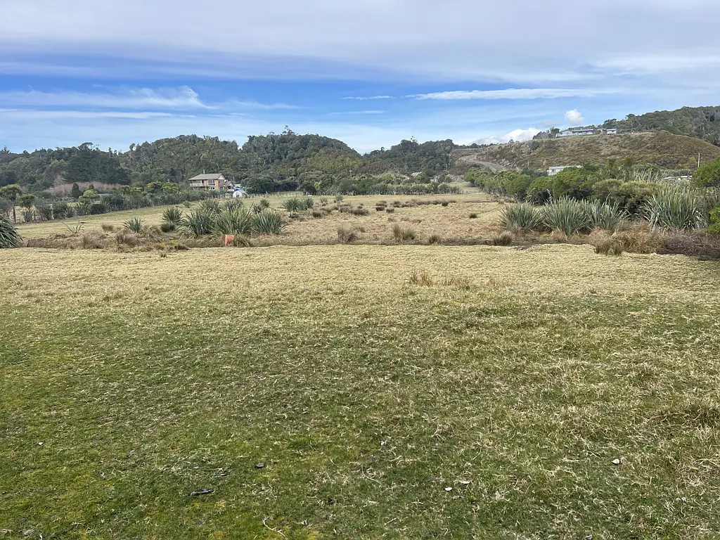 Hokitika  Coastal Charm in Chesterfield