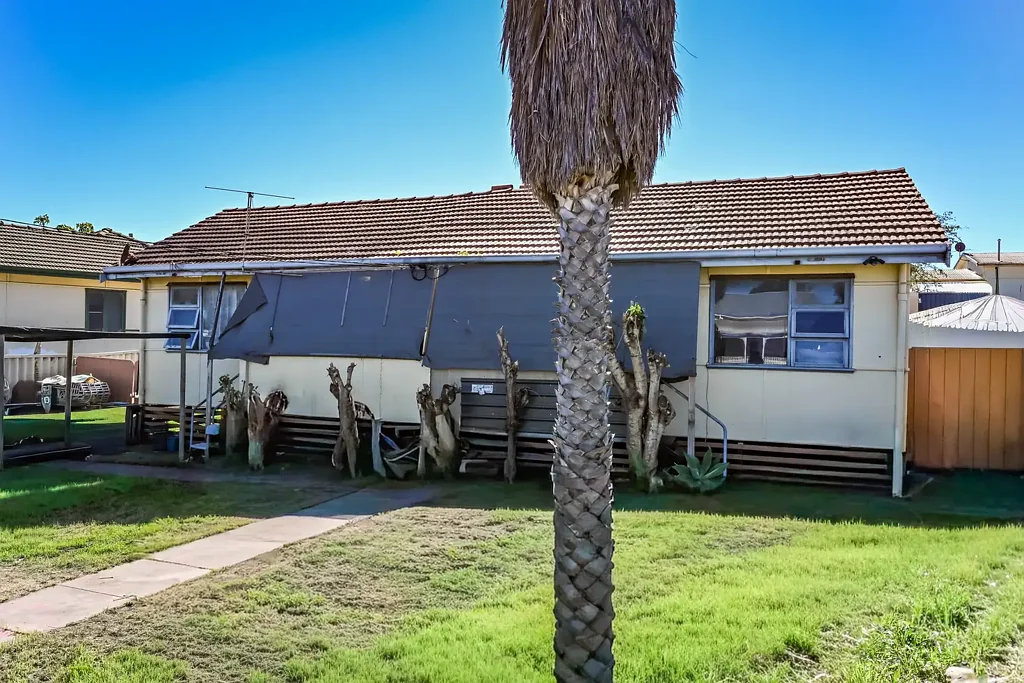 Geraldton 2 Bedroom Duplex Pair - Renovation Opportunity