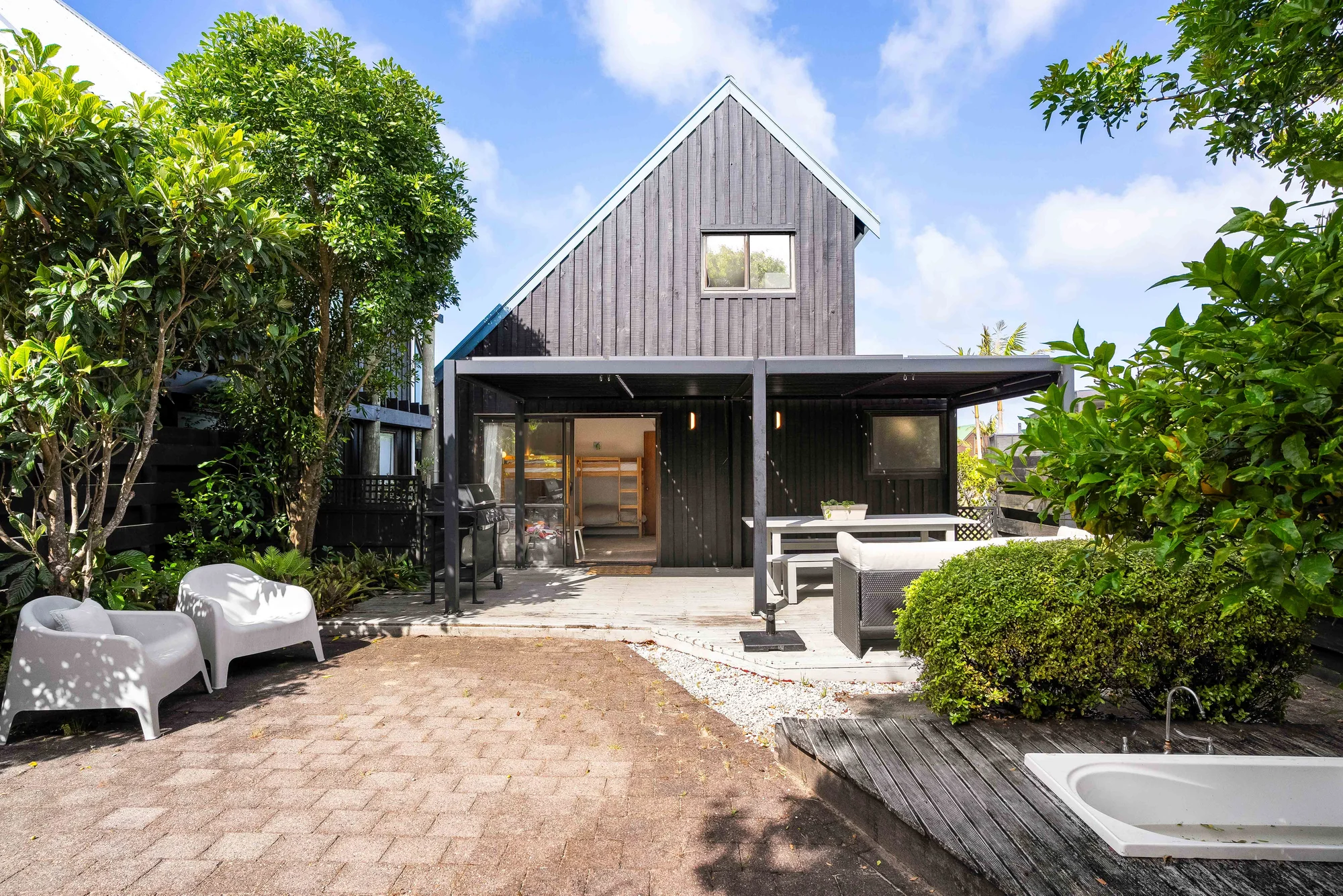 Pauanui 3બેડરૂમ Where Coastal Dreams Meet Auction!