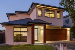 83 Finnegan Circuit, Oxley