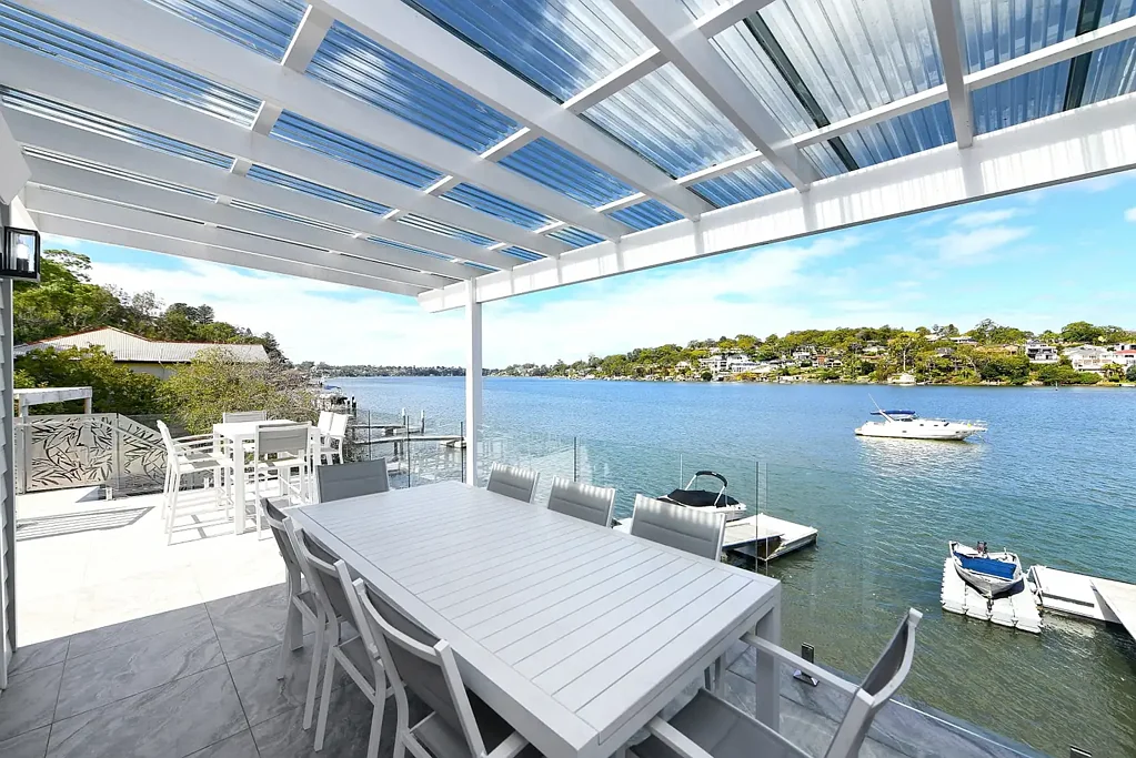 Oatley 4침실 Ultimate Waterfront Living