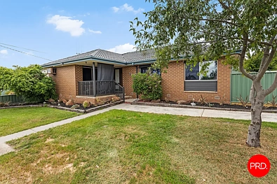61 Derwent Drive, Long Gully, VIC 3550, 3 Kuwarto, 1 Banyo, House