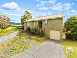 5 Clayton Drive, Herdsmans Cove