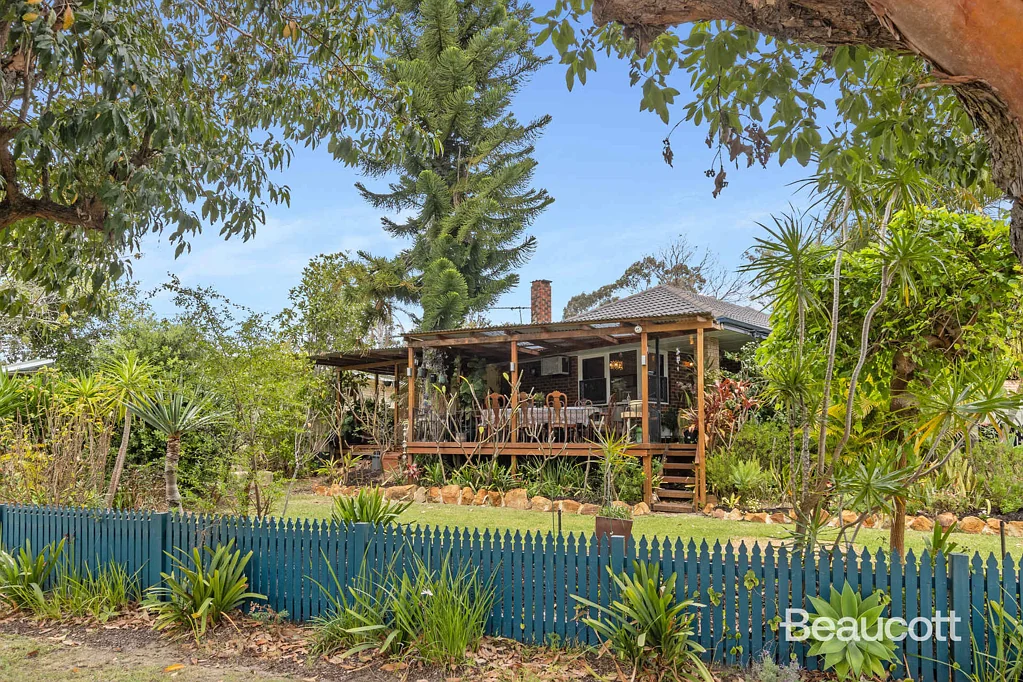 13 Bromley Street, Embleton, WA 6062