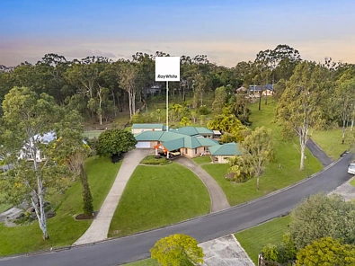 Helensvale 6 Slaapkamer WILL BE SOLD! Dual Living & Exceptional Shedding