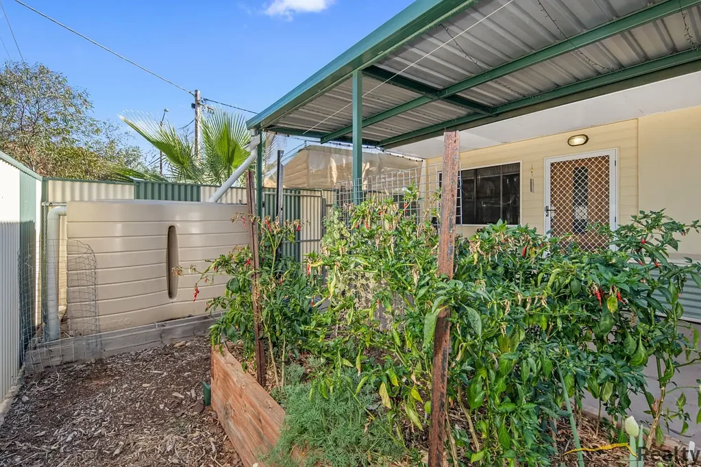 East Side 1ਬੈੱਡਰੂਮ Charming 1-Bedroom Unit!