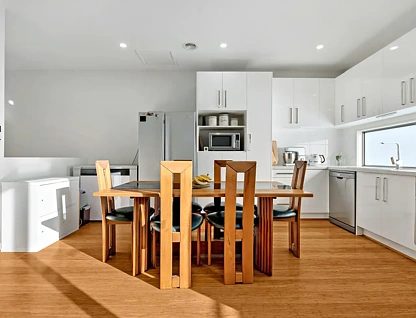 2/44 View Road, Springvale, South East Melbourne, 2 રૂમ, 2 બાથરૂમ, Townhouse