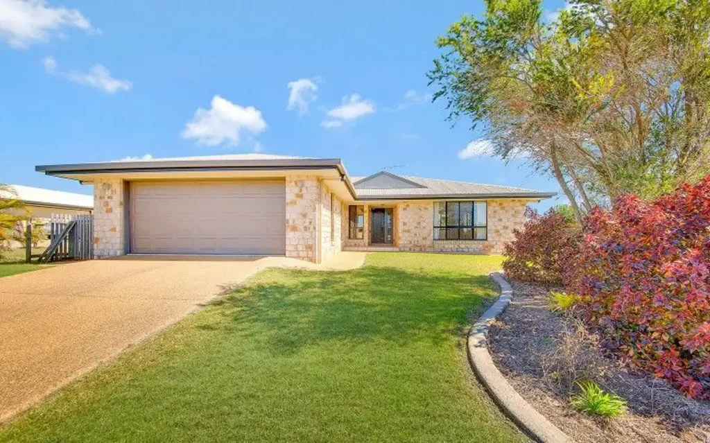 Spacious Lowset Brick Home – Perfect for Families!