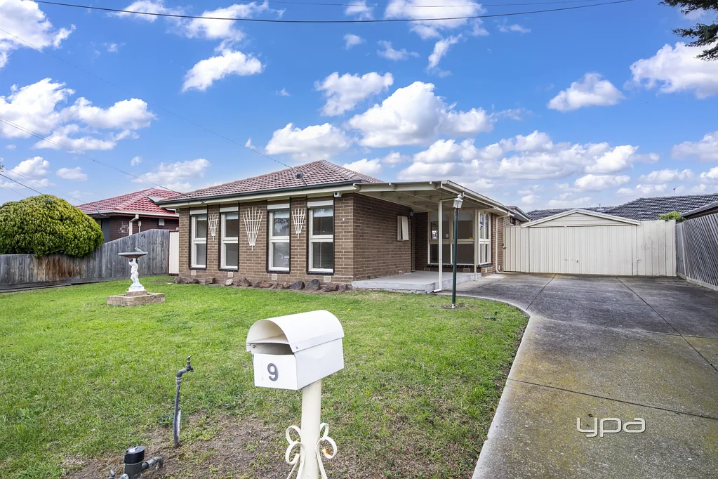 9 Maplewood Road, Kings Park, VIC 3021