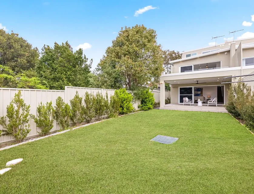 2B Henry Avenue, Sylvania, NSW 2224, 4部屋, 3バスルーム, Apartment
