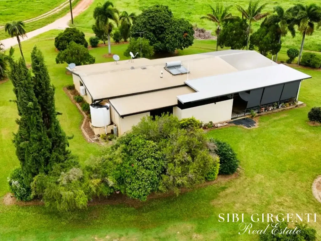 Dimbulah  NOW REDUCED!! IDEAL BLEND OF LIFESTYLE LIVING AND FARMING POTENTIAL