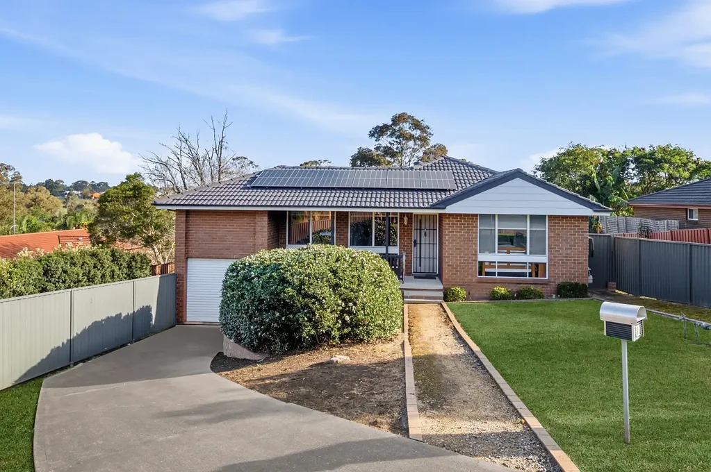 Eagle Vale 3Zimmer THREE BEDROOM FAMILY HOME IN A QUIET CUL-DE-SAC