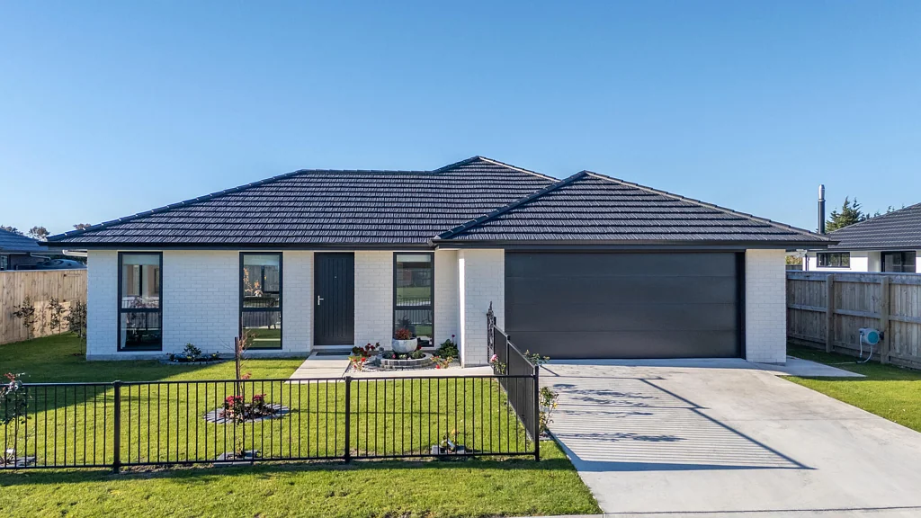 Carterton 3 Slaapkamer Modern Comfort and Easy Living