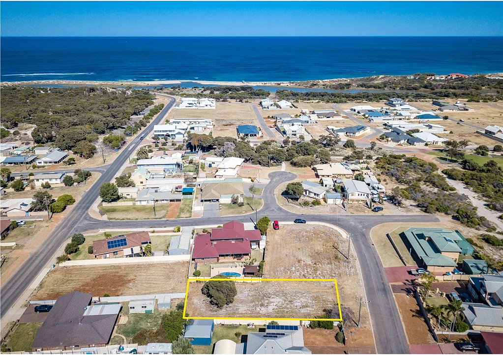 3 Bygrave Drive, Port Denison, WA 6525