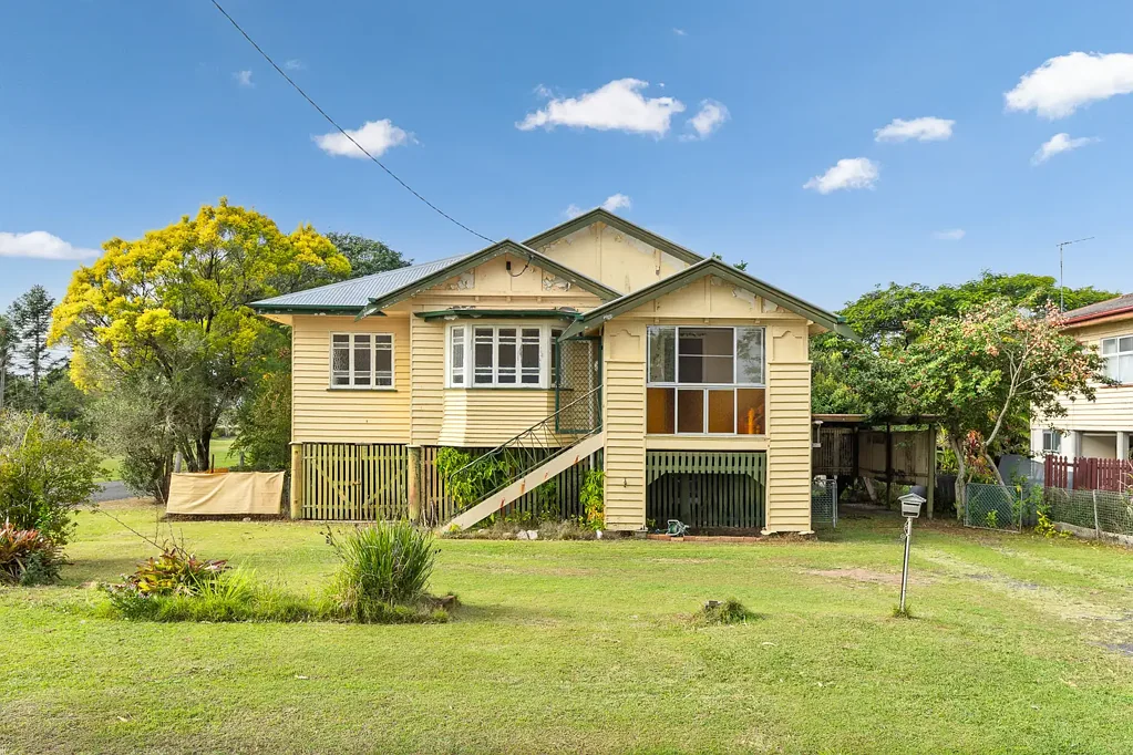 Maryborough 4 Slaapkamer Spacious High-Set Home in a Quiet, Flood-Free Location