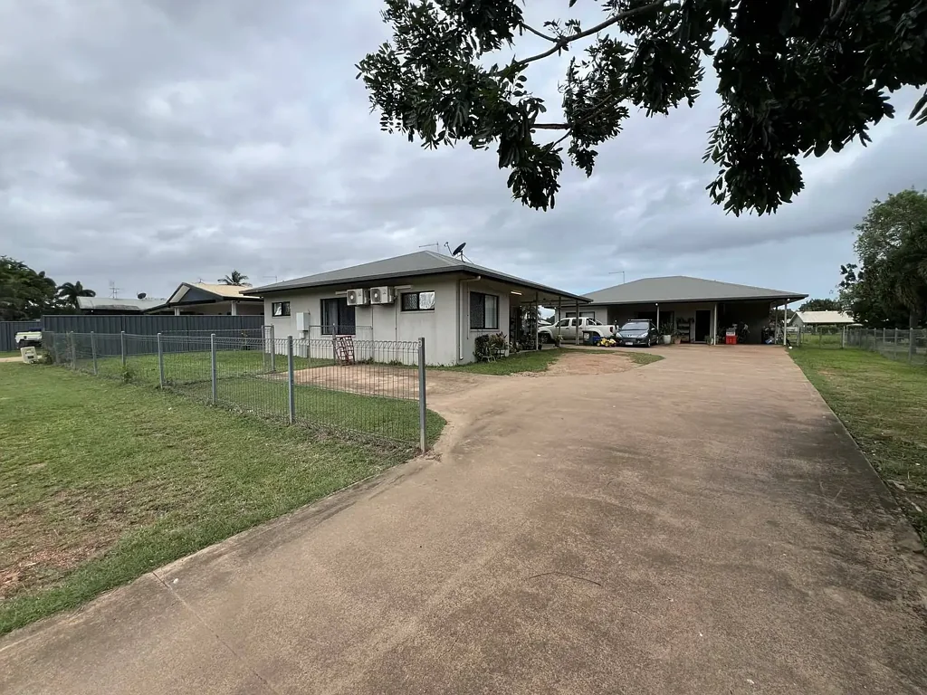 9 Pandanus Parade, Nanum, QLD 4874