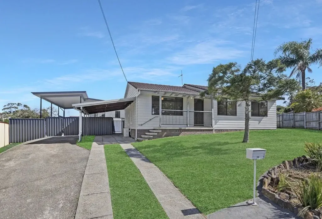 Family Living in Convenient San Remo Location!