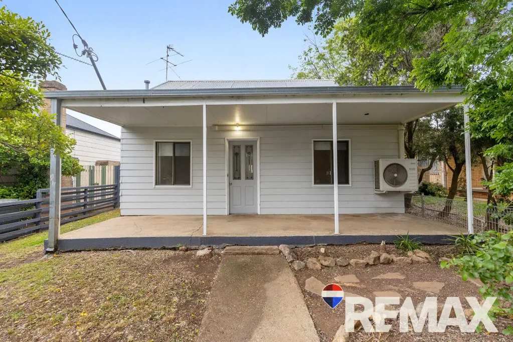6 Broadway Street, Junee, NSW 2663