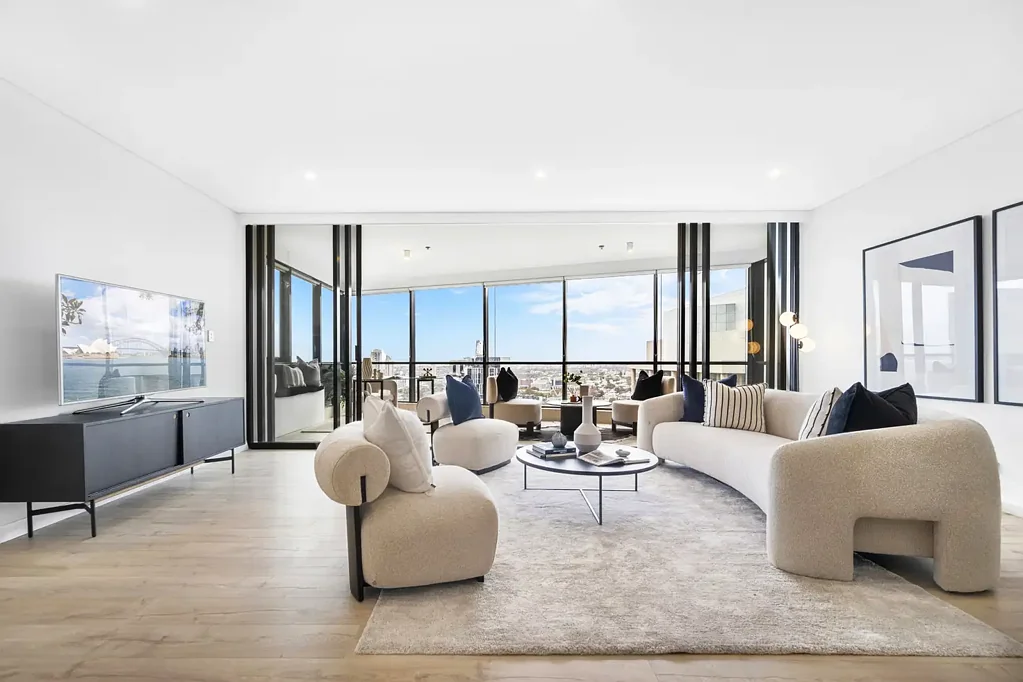 Sydney 3침실 World Tower Residences - Sunny North East Facing Resort Style Living in Unbeatable Location