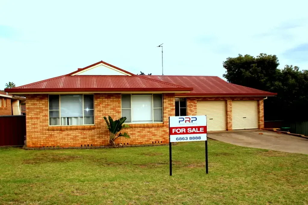 Parkes 4침실 New Listing
